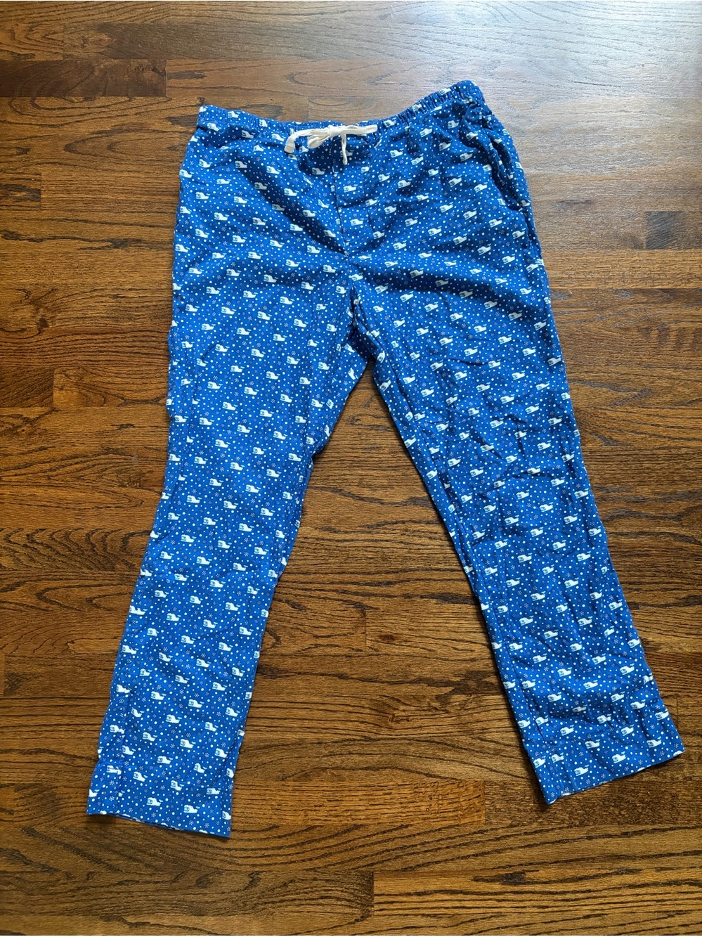 Men’s Vineyard Vines Flannel Pajama Bottoms with Yeti Whale
Size: Medium